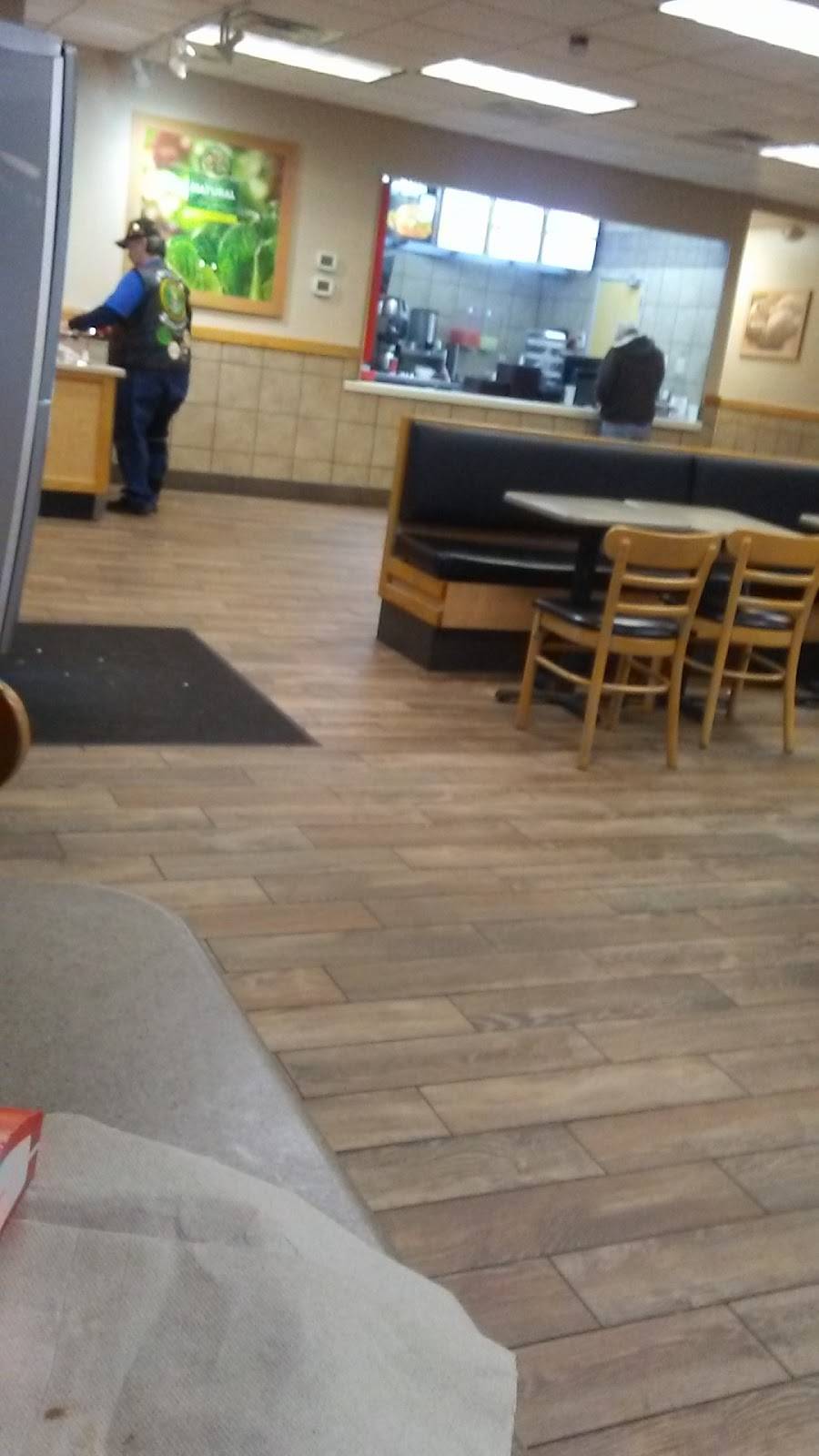 Wendys | restaurant | 806 N Dixie Hwy, Elizabethtown, KY 42701, USA | 2707657307 OR +1 270-765-7307