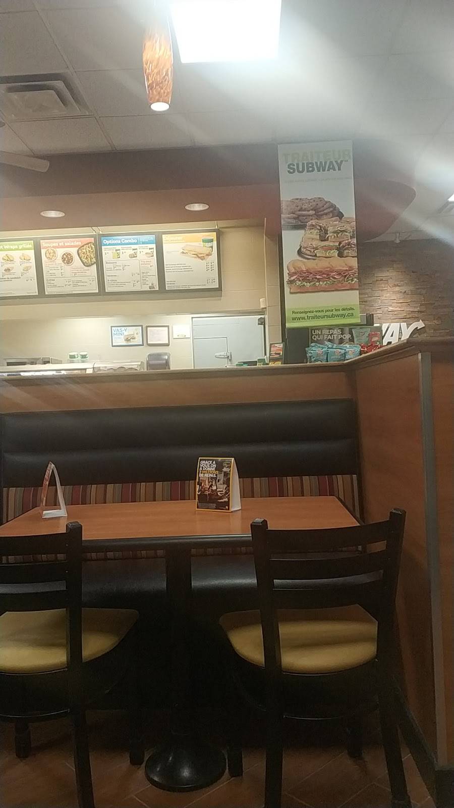 Subway | restaurant | 4 Chemin de Fairfax, Stanstead, QC J0B 3E0, Canada | 8198762110 OR +1 819-876-2110