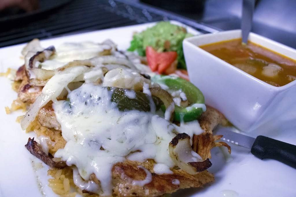 Campuzanos Fine Mexican Food | restaurant | 2167 N Hwy 77, Waxahachie, TX 75165, USA | 9729380047 OR +1 972-938-0047