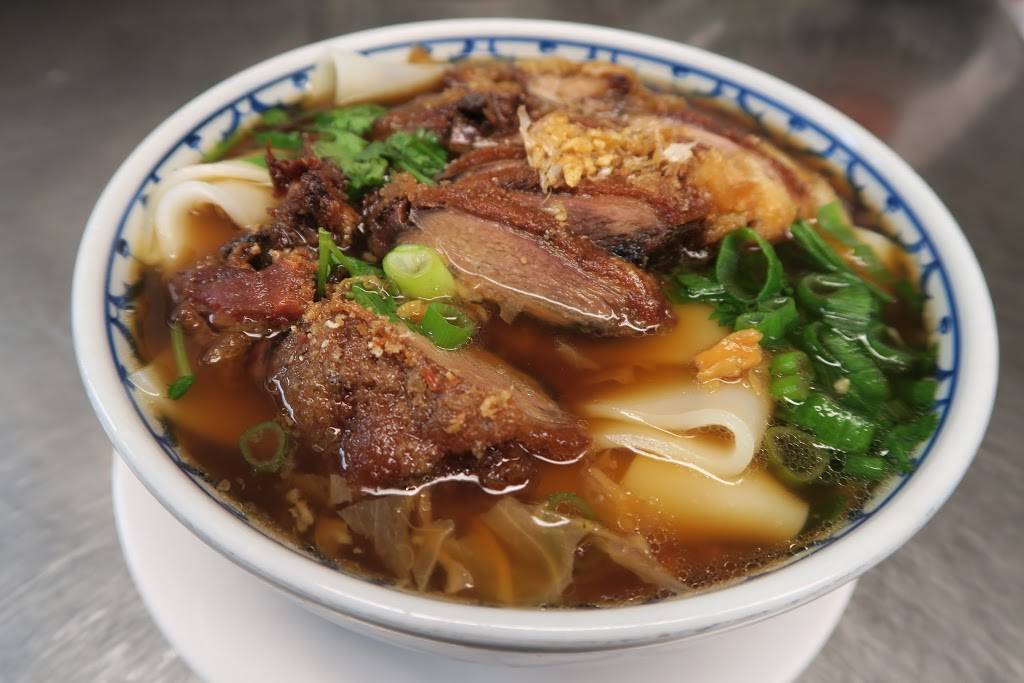 Thai Luang Restaurant | restaurant | 171 Elden St, Herndon, VA 20170, USA | 7034782233 OR +1 703-478-2233