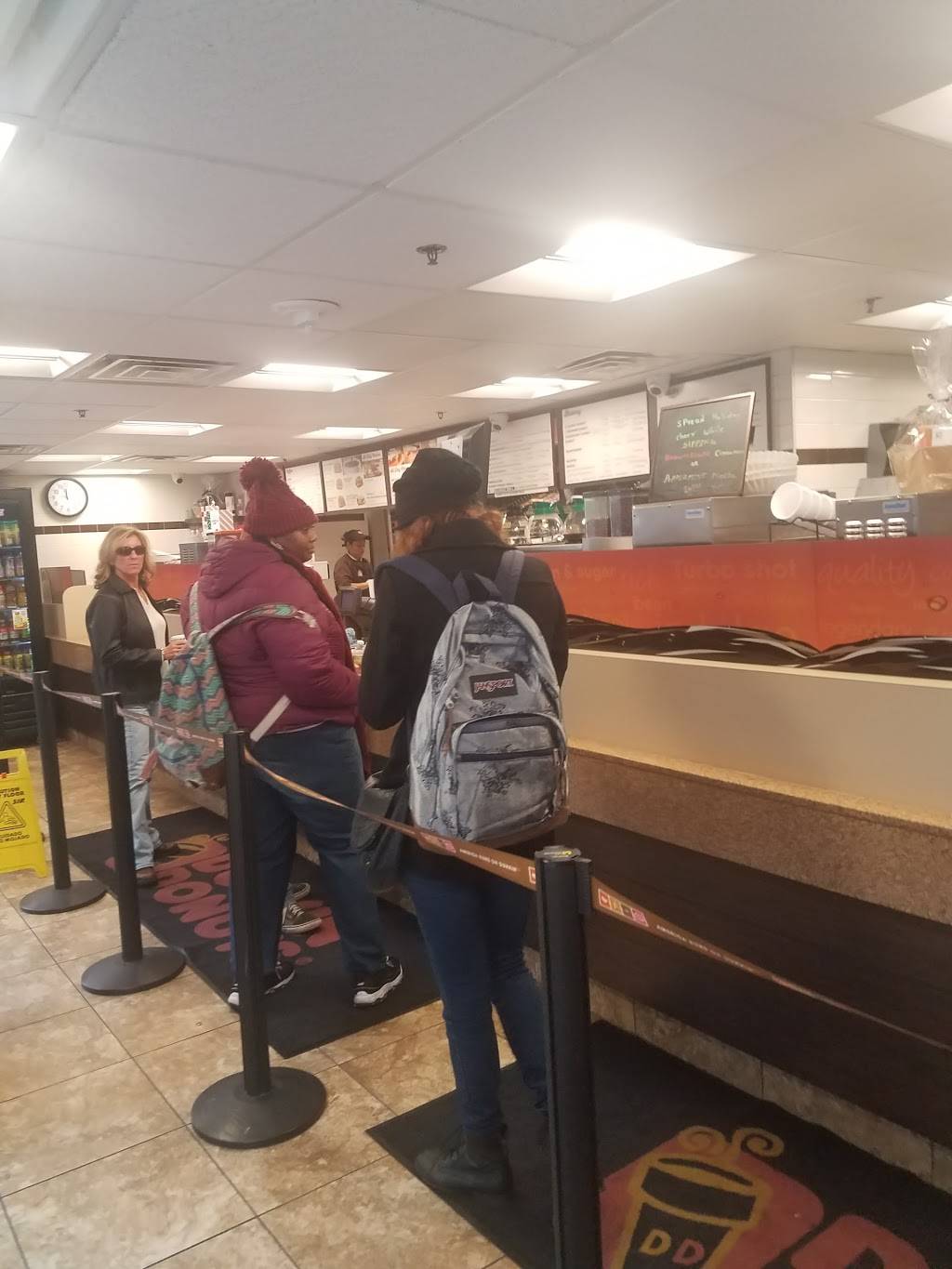 Dunkin | cafe | 1 E Penn Square, Philadelphia, PA 19107, USA | 2157511451 OR +1 215-751-1451