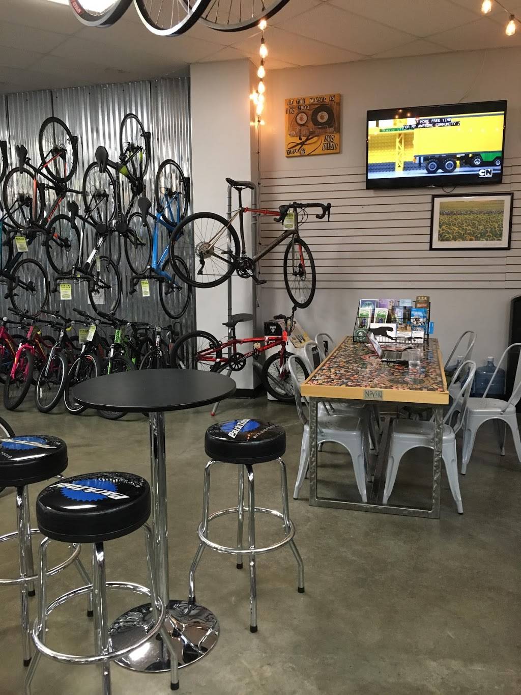 Freehub Bicycles | cafe | 1616 Woodruff Rd, Greenville, SC 29607, USA | 8642840040 OR +1 864-284-0040