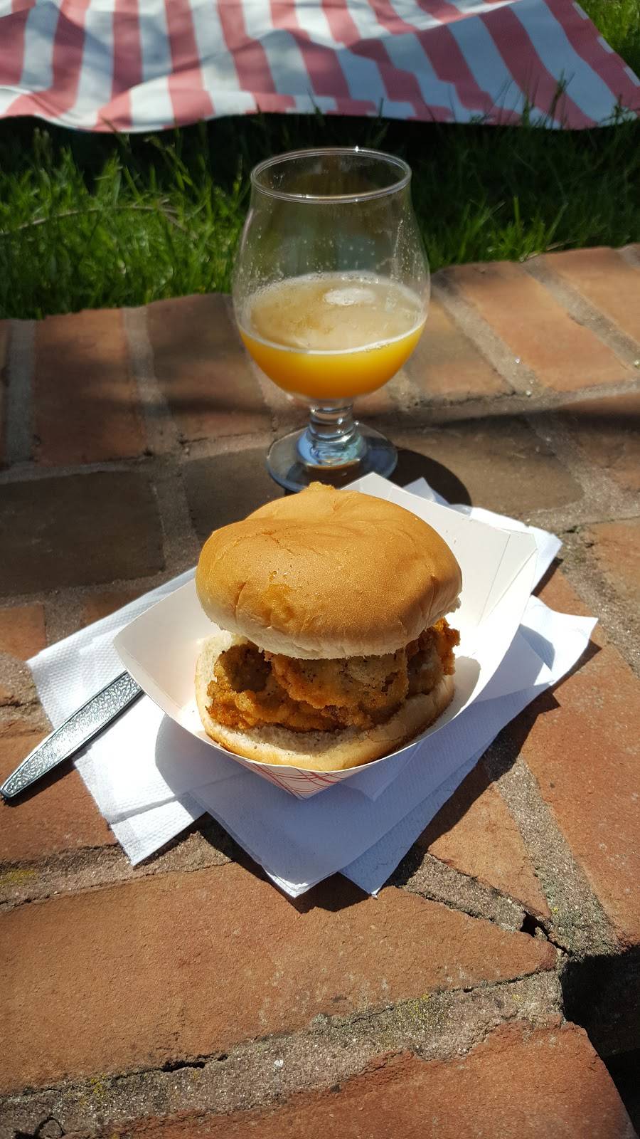 JB Seafood | restaurant | 308 Main St, Myersville, MD 21773, USA | 3012932722 OR +1 301-293-2722