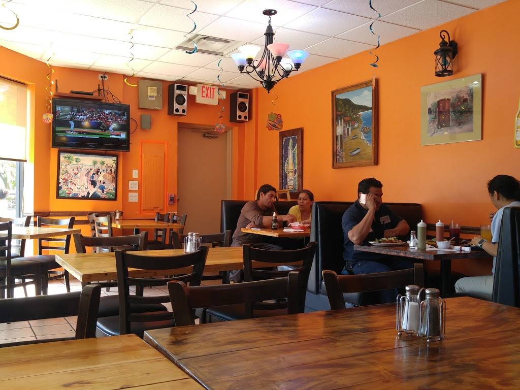 Taqueria Los Mogotes de Michoacan | restaurant | 2069 Green Bay Rd, Highland Park, IL 60035, USA | 8474325667 OR +1 847-432-5667