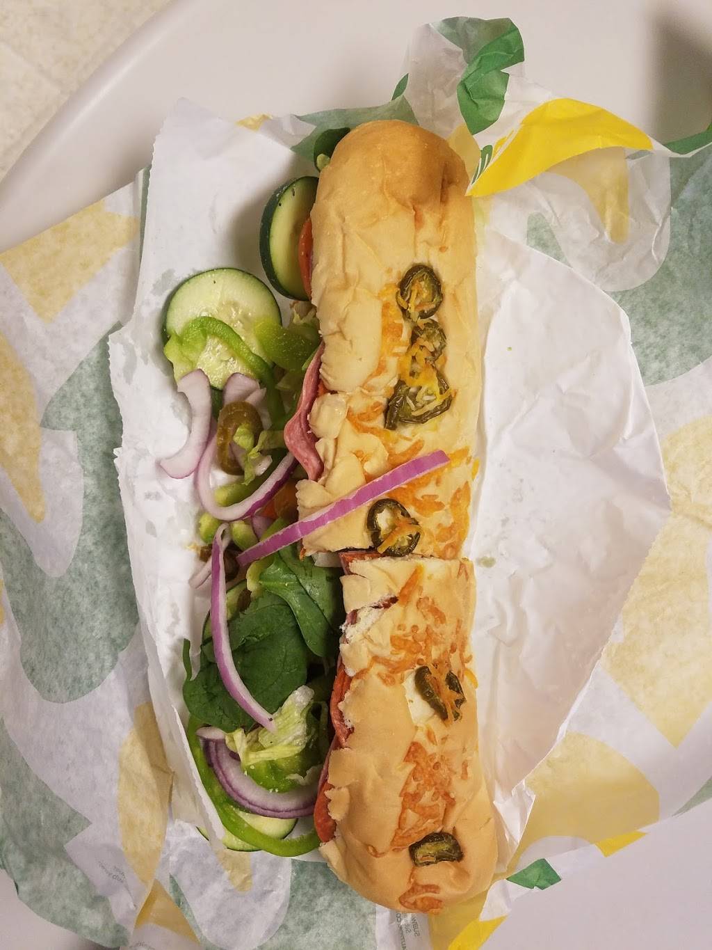 Subway | restaurant | 1320 E Main St, Reedsburg, WI 53959, USA | 6085243666 OR +1 608-524-3666