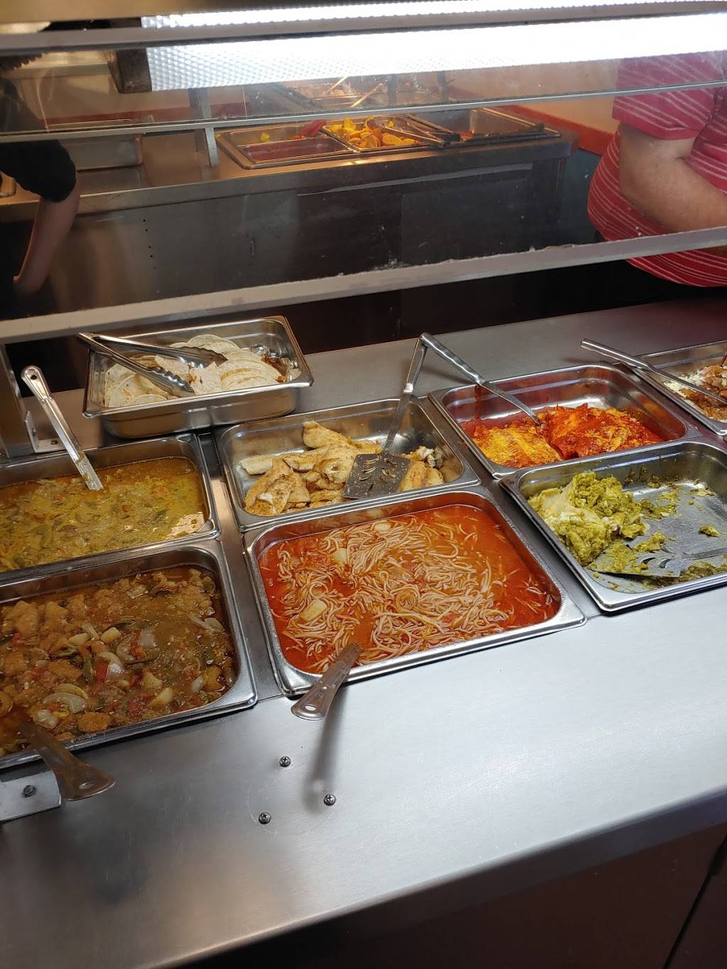 Los Gallegos | restaurant | 587 N Yarbrough Dr, El Paso, TX 79915, USA | 9155920100 OR +1 915-592-0100