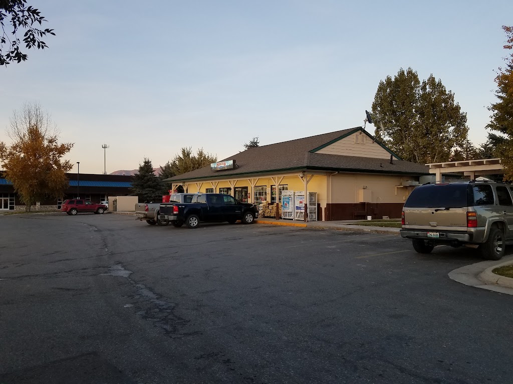 Maverik Adventures First Stop | restaurant | 160 N Main St, Thayne, WY 83127, USA | 3072002974 OR +1 307-200-2974