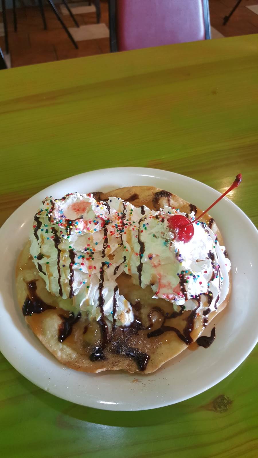 La Casa Del Sol | restaurant | 1010 W Chestnut St #4, Hoopeston, IL 60942, USA | 2172838226 OR +1 217-283-8226