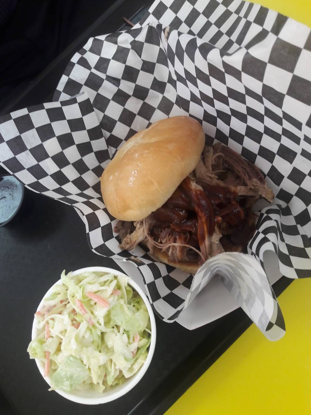 Speed-D-Tees Mobile Barbeque | restaurant | 4002 E Elwood St, Phoenix, AZ 85040, USA | 6022439956 OR +1 602-243-9956