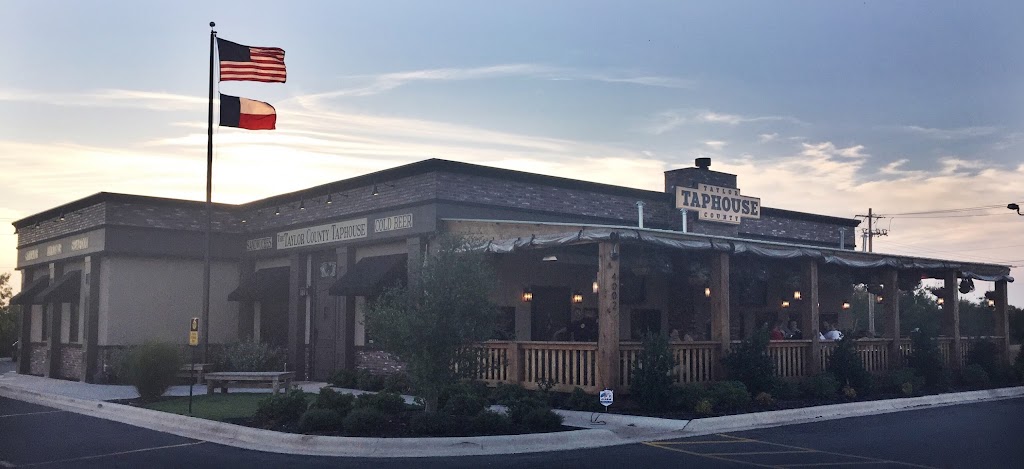 Taylor County Taphouse | restaurant | 4002 Catclaw Dr, Abilene, TX 79606, USA | 3257042500 OR +1 325-704-2500