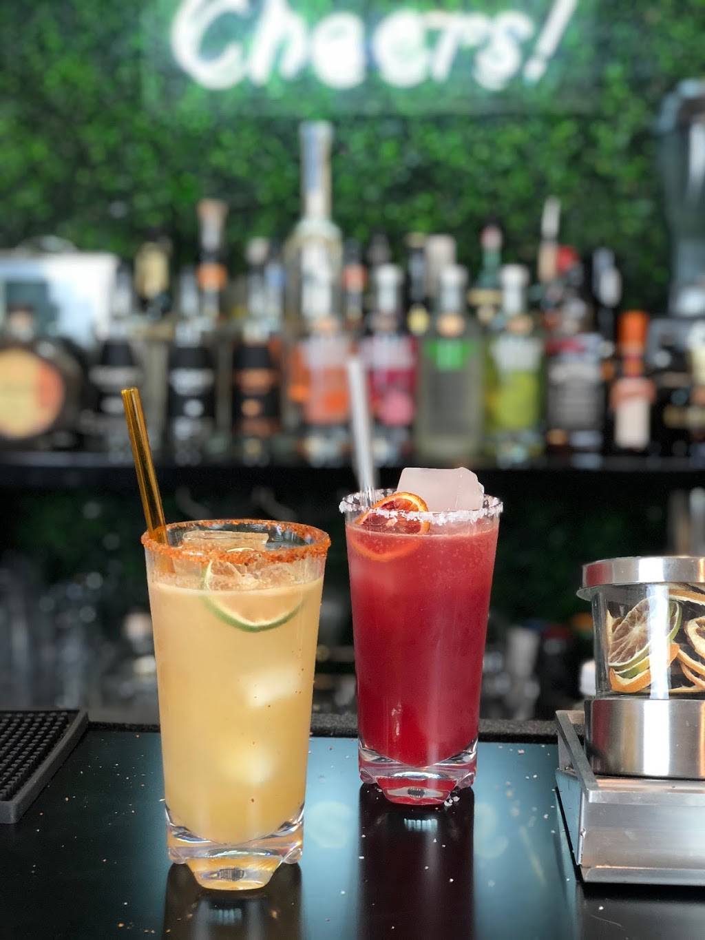 The Farmacy | restaurant | 931 10th St, Modesto, CA 95354, USA | 2094226762 OR +1 209-422-6762