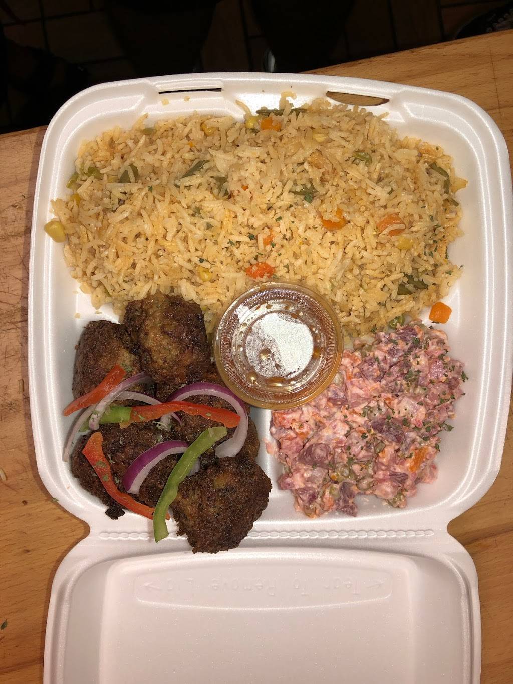 Le Pain Chaud Bakery and Cafe | restaurant | 147 W Penn Ave, Wernersville, PA 19565, USA | 4849877420 OR +1 484-987-7420