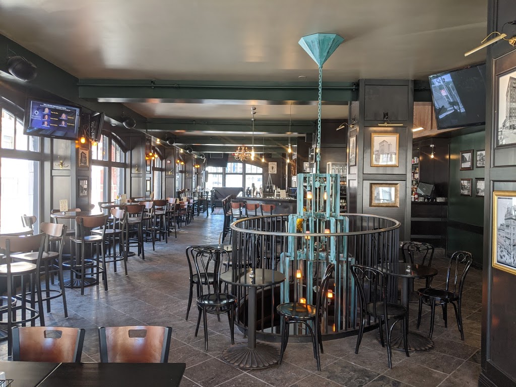 Town Pump Tavern | restaurant | 2233 Park Ave, Detroit, MI 48201, USA | 3134636118 OR +1 313-463-6118