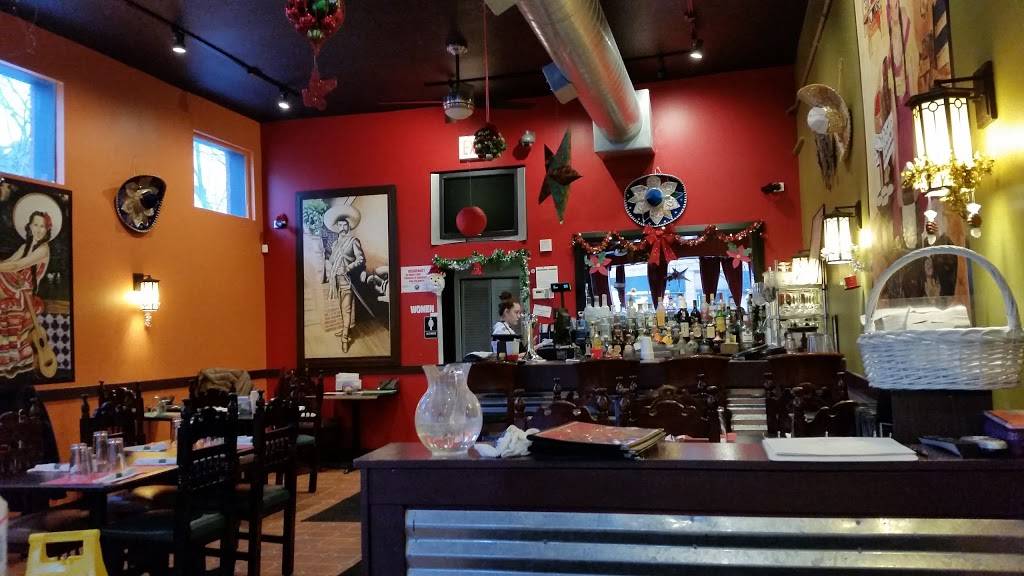 El Catrin | restaurant | 1905 W Foster Ave, Chicago, IL 60640, USA | 7737548962 OR +1 773-754-8962