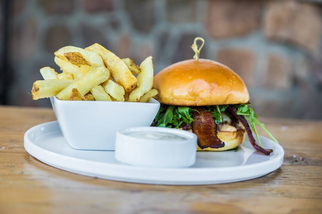 101 North Eatery & Bar | restaurant | 30760 Russell Ranch Rd Suite D, Westlake Village, CA 91362, USA | 8058521588 OR +1 805-852-1588