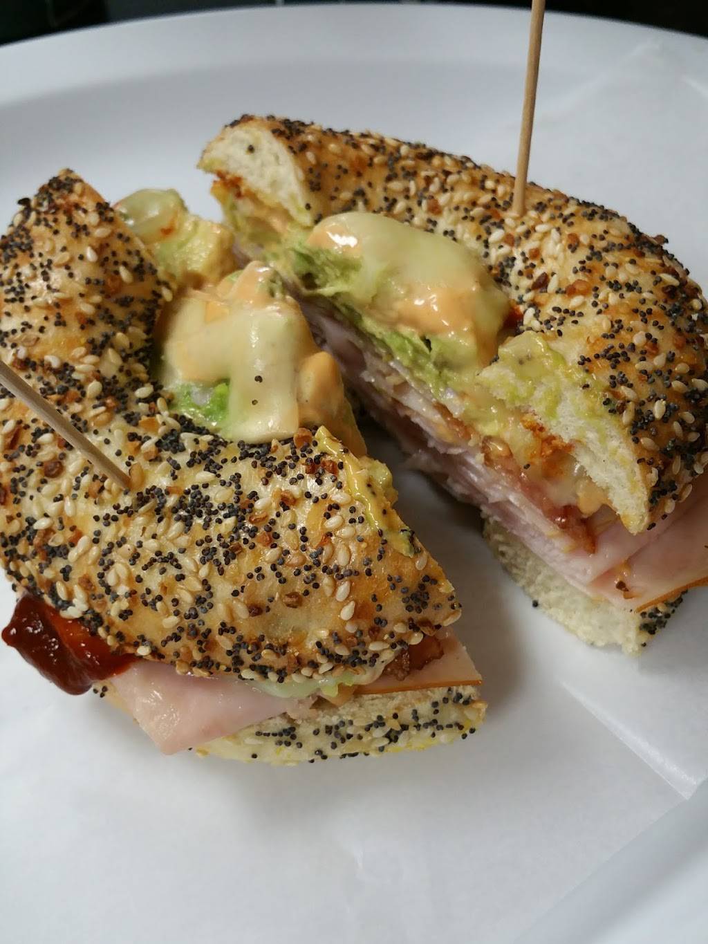 Yum Yum Donuts | cafe | 12201 Venice Blvd, Los Angeles, CA 90066, USA | 3103979391 OR +1 310-397-9391