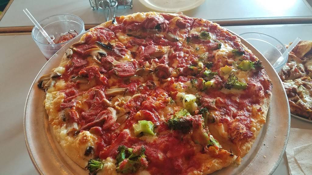 Grotto Pizza | restaurant | 3445 Lakeside Dr, Harveys Lake, PA 18618, USA | 5706393278 OR +1 570-639-3278