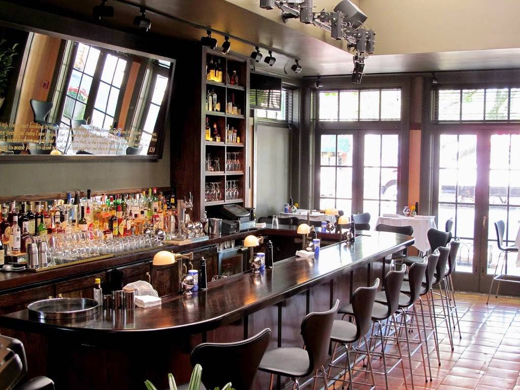 East Hampton Grill | restaurant | 99 N Main St, East Hampton, NY 11937, USA | 6313296666 OR +1 631-329-6666