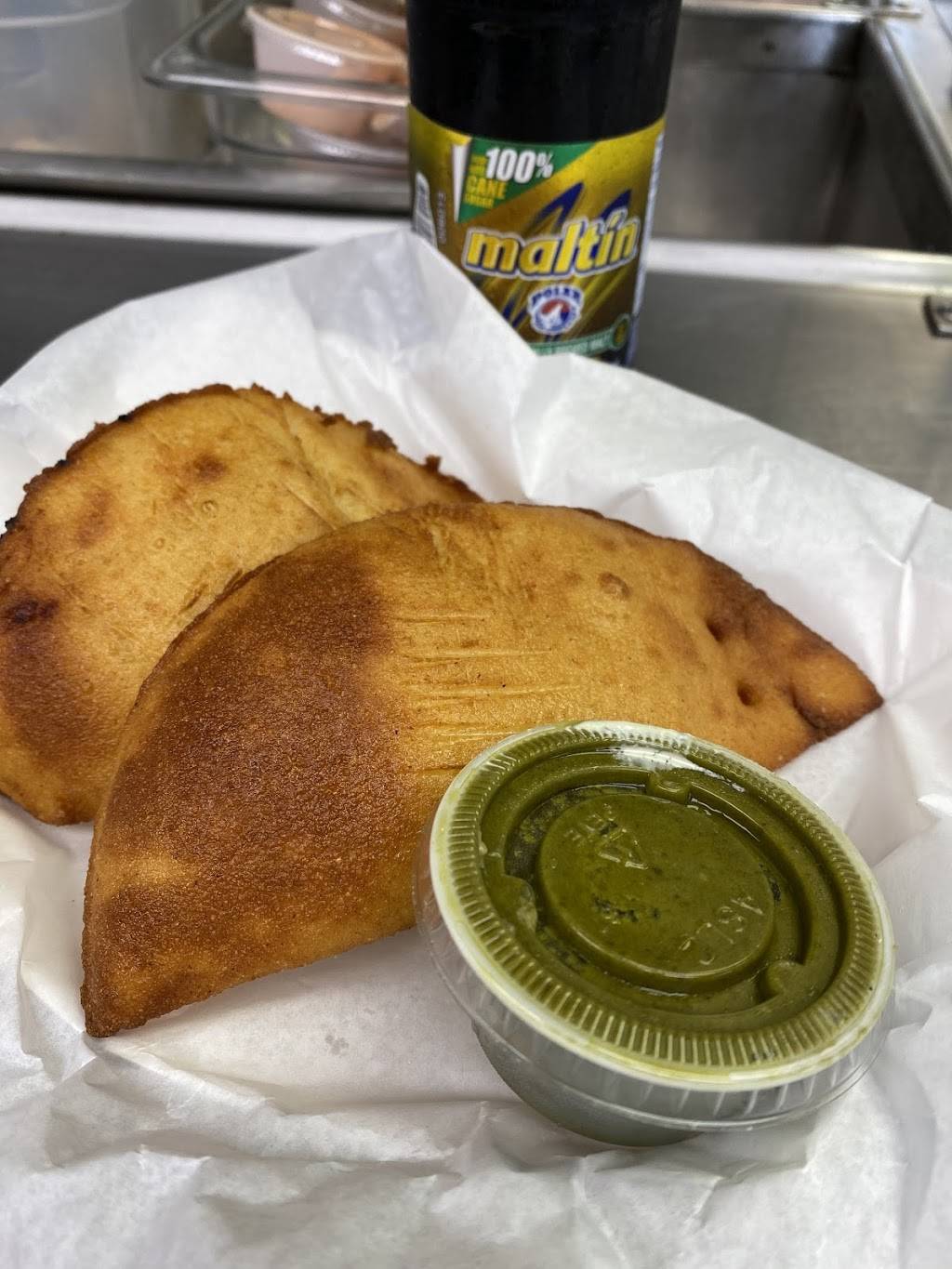Latin Fork Arepas drive thru | restaurant | 280 E Vine St, Kissimmee, FL 34744, USA | 4077852090 OR +1 407-785-2090
