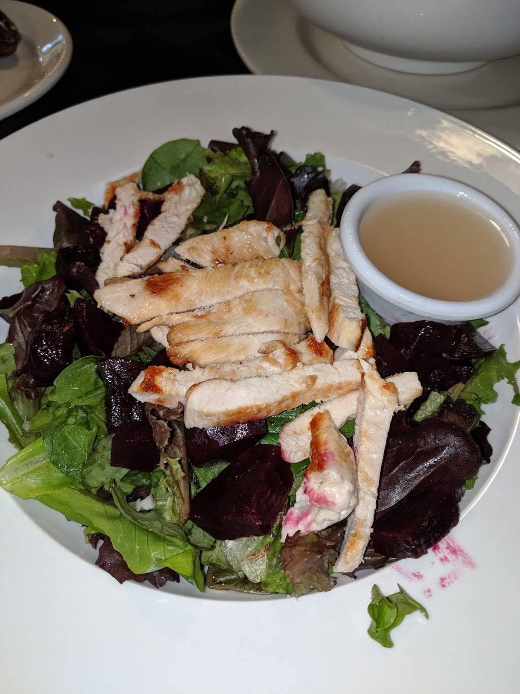 Nina’s Restaurant & Bar | restaurant | 312 E Main St, Clayton, NC 27520, USA | 9195856589 OR +1 919-585-6589