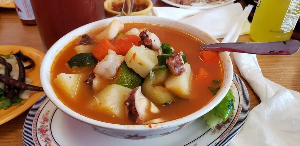 Mejias Taqueria Y Mariscos | restaurant | 1410 Country Club Dr, Madera, CA 93638, USA | 5596649410 OR +1 559-664-9410