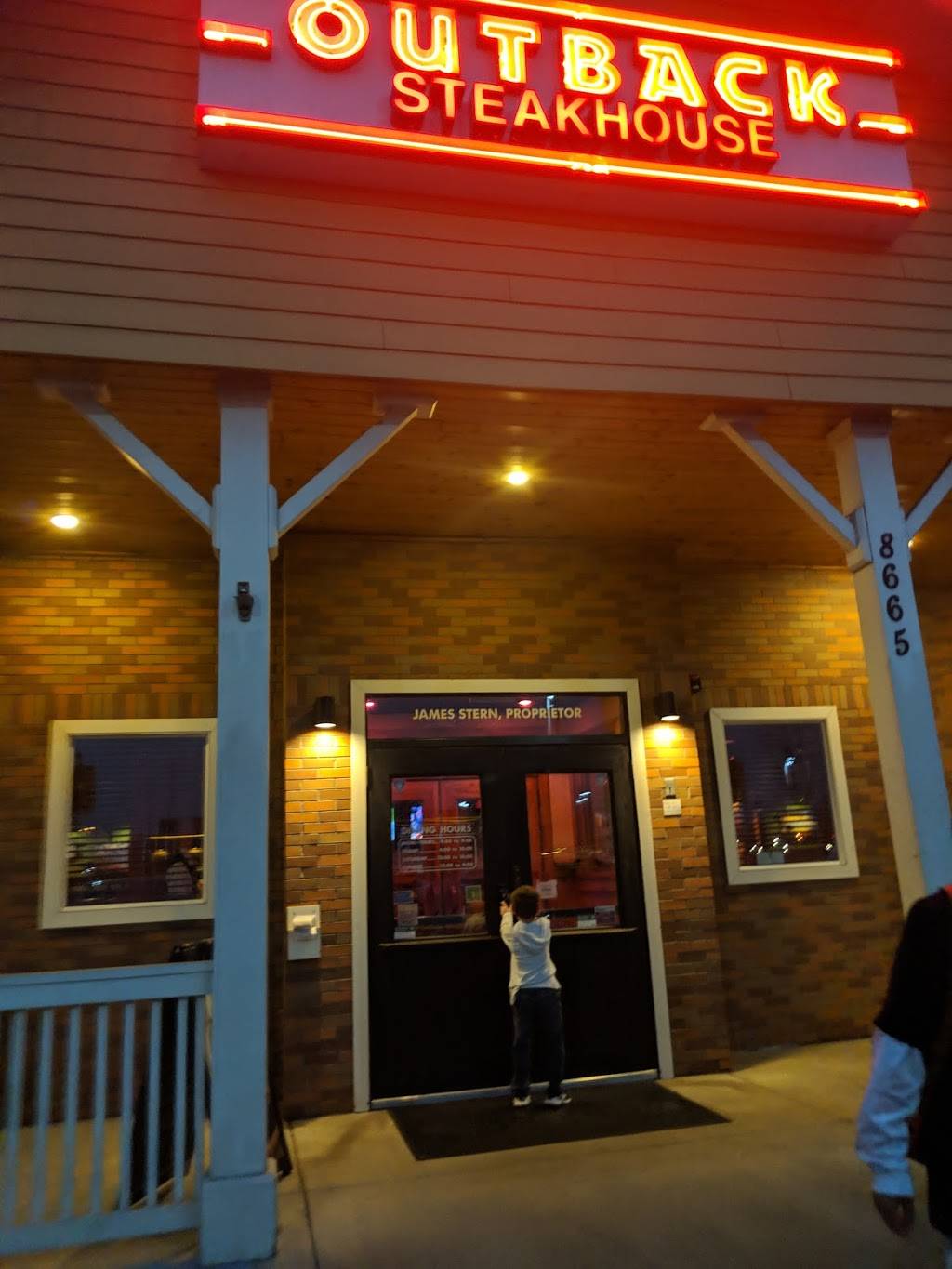 Outback Steakhouse | restaurant | 8665 SW Tualatin-Sherwood Rd, Tualatin, OR 97062, USA | 5038850410 OR +1 503-885-0410