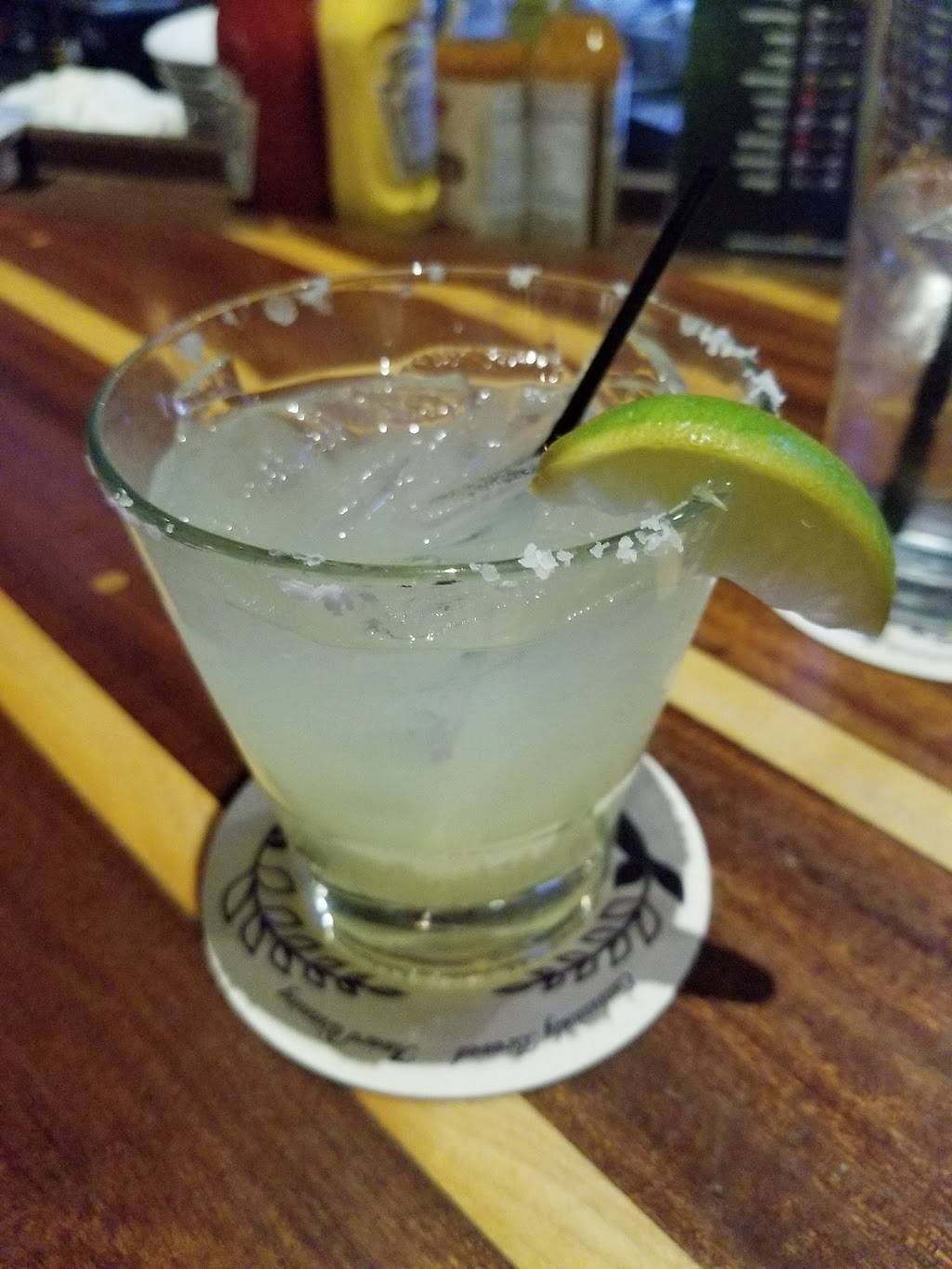 Finis Landing | restaurant | 5689 N Swan Rd, Tucson, AZ 85718, USA | 5202991010 OR +1 520-299-1010