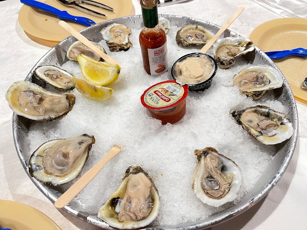 Hook & Reel Cajun Seafood & Bar | restaurant | 7562 W Commercial Blvd, Lauderhill, FL 33319, USA | 9545336679 OR +1 954-533-6679