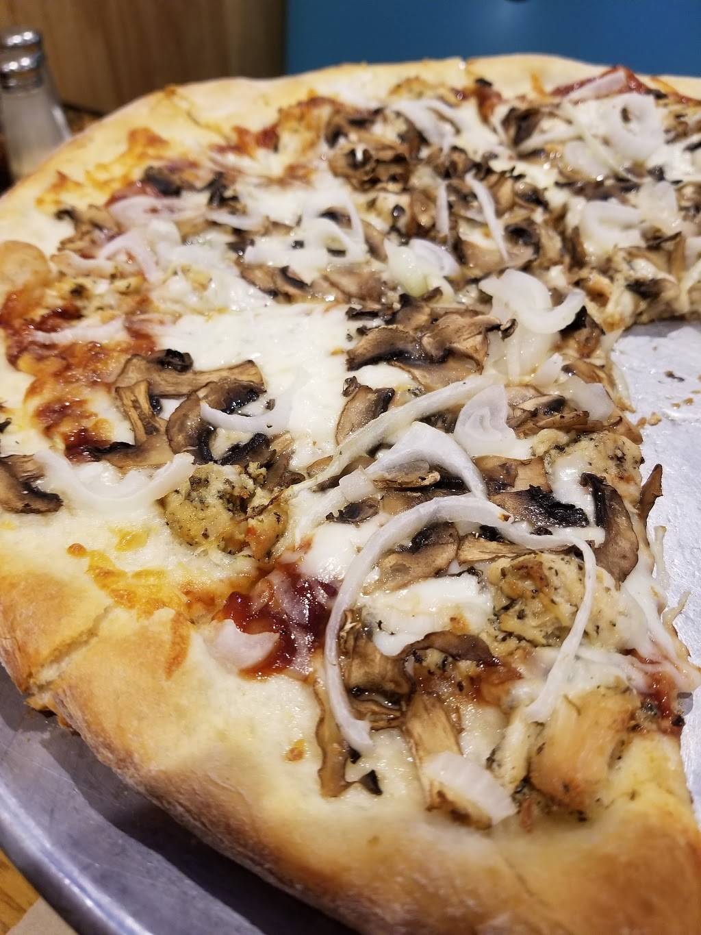 Megas Pizza | meal delivery | 5800 Beach Blvd #107, Jacksonville, FL 32207, USA | 9043961164 OR +1 904-396-1164