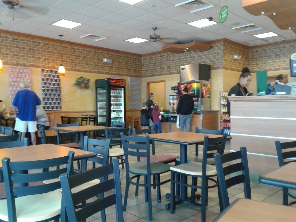 Subway | restaurant | 50 N Charles Richard Beall Blvd, DeBary, FL 32713, USA | 3866684901 OR +1 386-668-4901