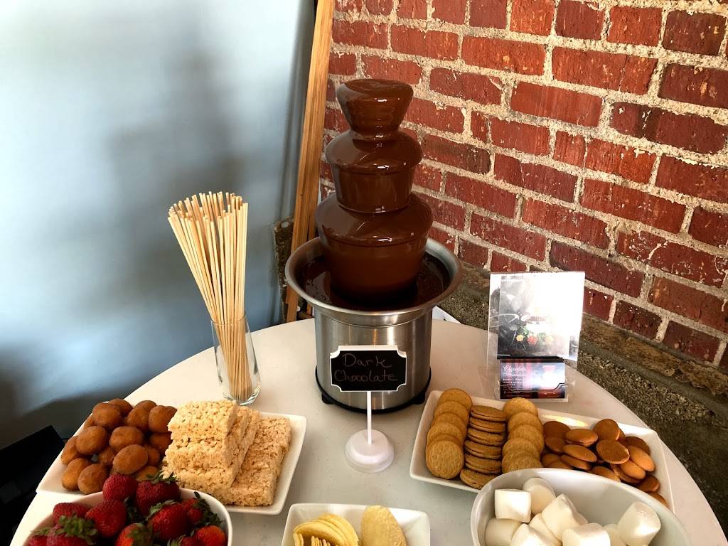 Chocolate Fountain Fun | restaurant | 6661 Poplar Springs Rd, Henrico, VA 23231, USA | 8047959002 OR +1 804-795-9002