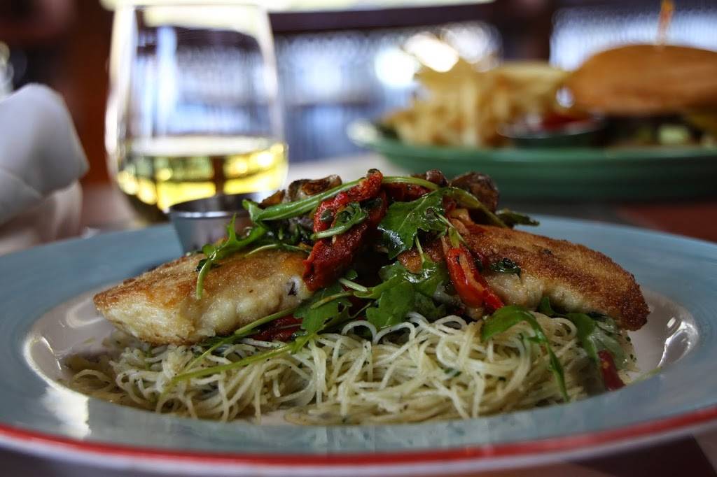 Sweetwater Tavern | restaurant | 14250 Sweetwater Ln, Centreville, VA 20121, USA | 7034491100 OR +1 703-449-1100