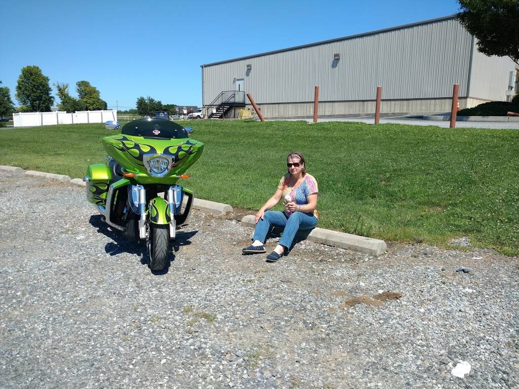 Ritas Italian Ice & Frozen Custard | restaurant | 5351 Lincoln Hwy, Gap, PA 17527, USA | 7174427977 OR +1 717-442-7977