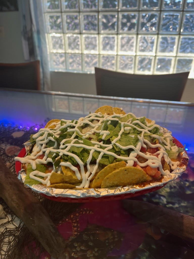 The Frozen Pelican | restaurant | 854 N SR 21, Melrose, FL 32666, USA | 3524753015 OR +1 352-475-3015