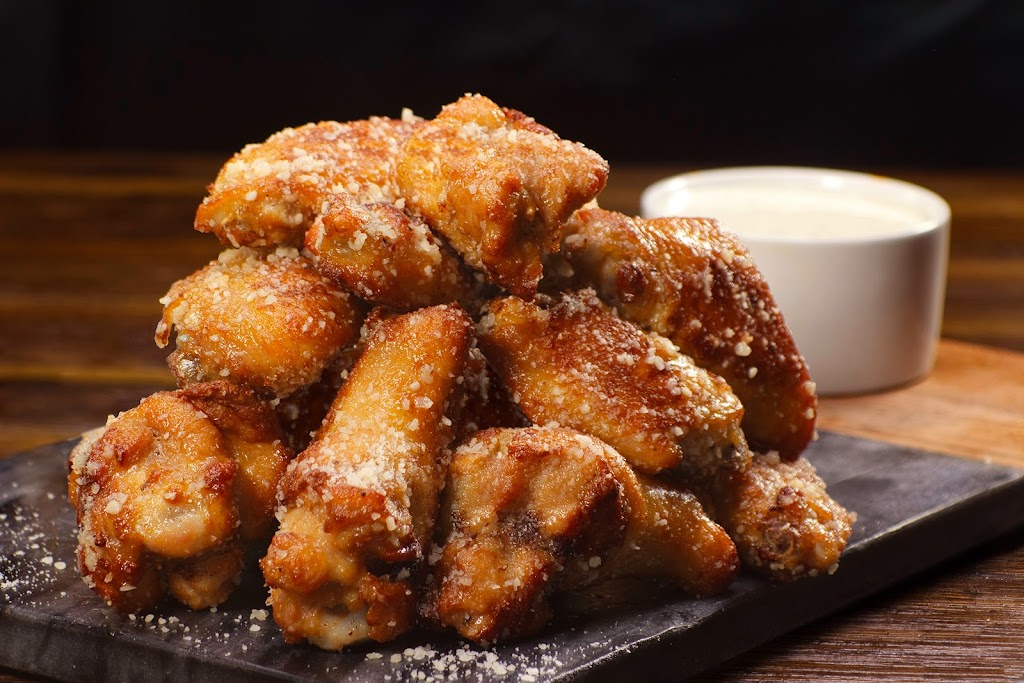 Pizza Patrón McDowell | restaurant | 4239 W McDowell Rd Suite 28, Phoenix, AZ 85009, USA | 6022376390 OR +1 602-237-6390