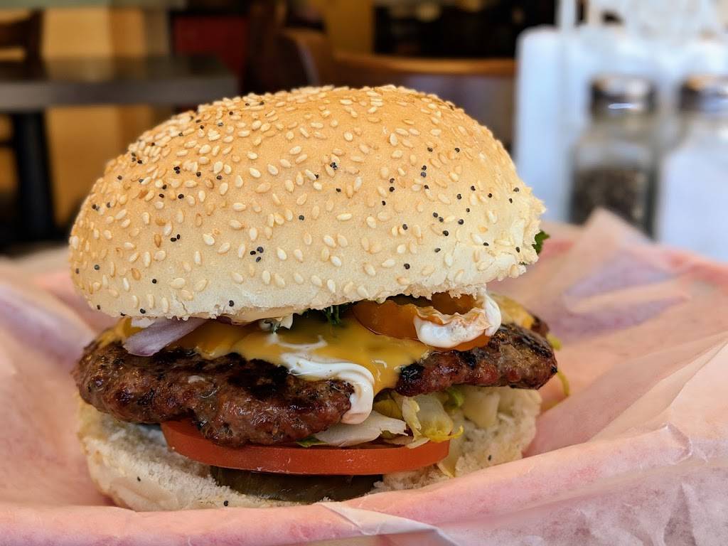 Chef Burger & Breakfast | restaurant | 8910 Yonge St, Richmond Hill, ON L4C 0L7, Canada | 2895972757 OR +1 289-597-2757