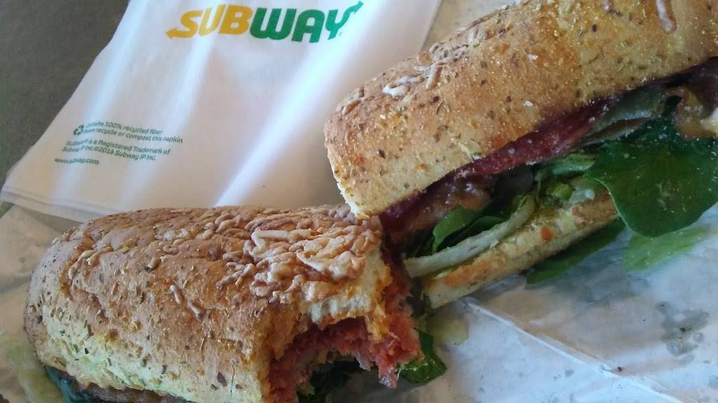Subway Restaurants | restaurant | 2835 N 16th St Suite 5, Phoenix, AZ 85006, USA | 6022302862 OR +1 602-230-2862