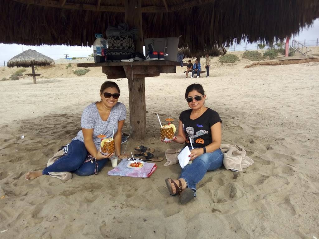 COCOS LOCOS DE PLAYA HERMOSA | restaurant | Boulevard Costero, Playa Hermosa, 22890 Ensenada, B.C., Mexico | 016461956306 OR +52 646 195 6306