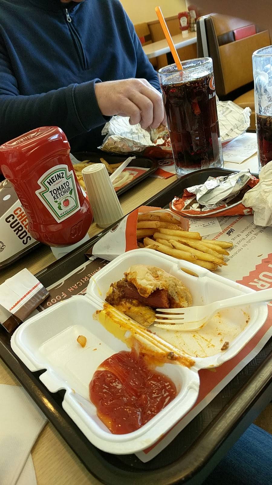 A&W | restaurant | 925 Frontenac Dr, Winona, MN 55987, USA | 5074521030 OR +1 507-452-1030