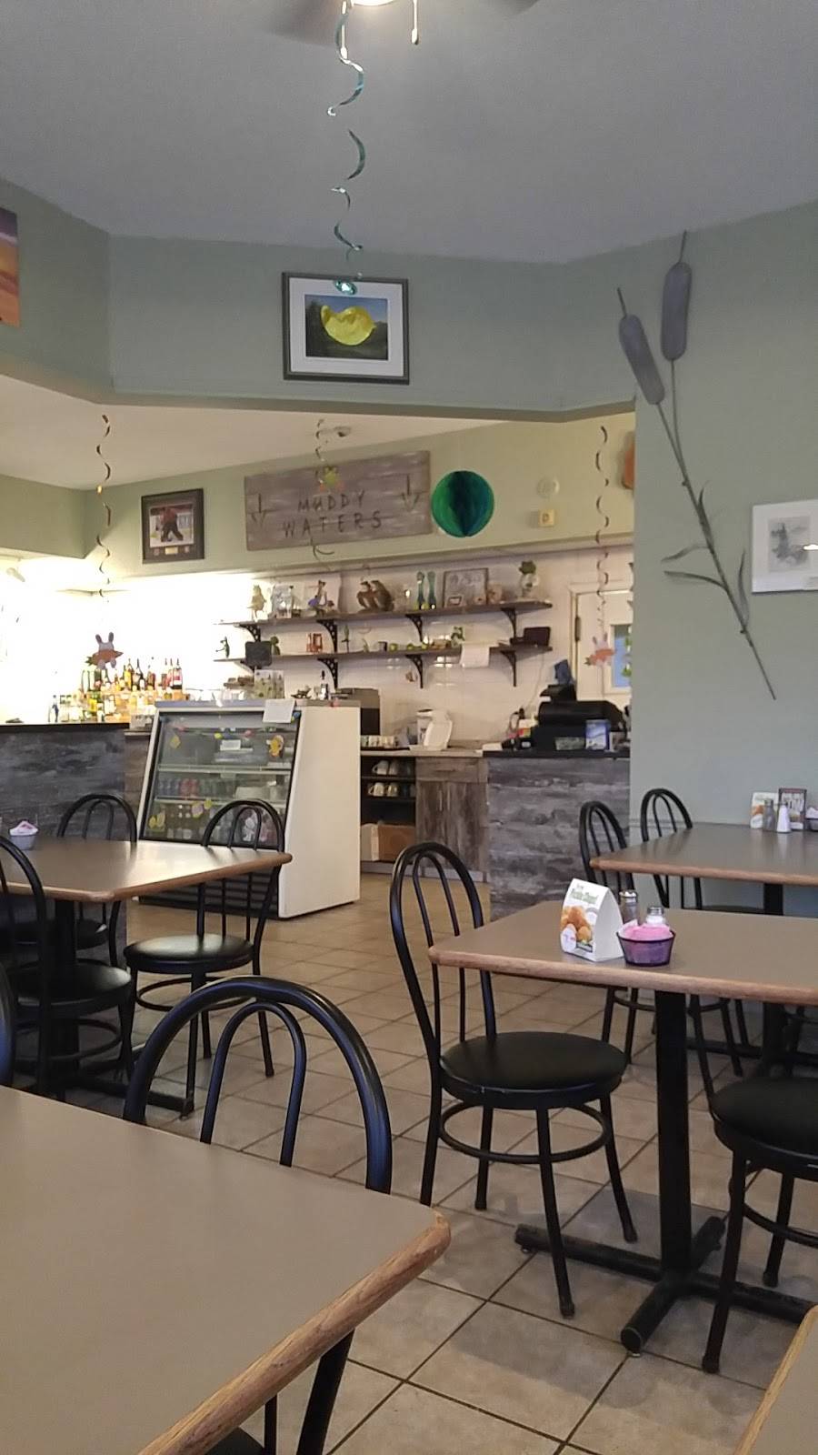 Muddy Waters Restaurant | restaurant | 6557 Road 38, Verona, ON K0H 2W0, Canada | 6133745444 OR +1 613-374-5444