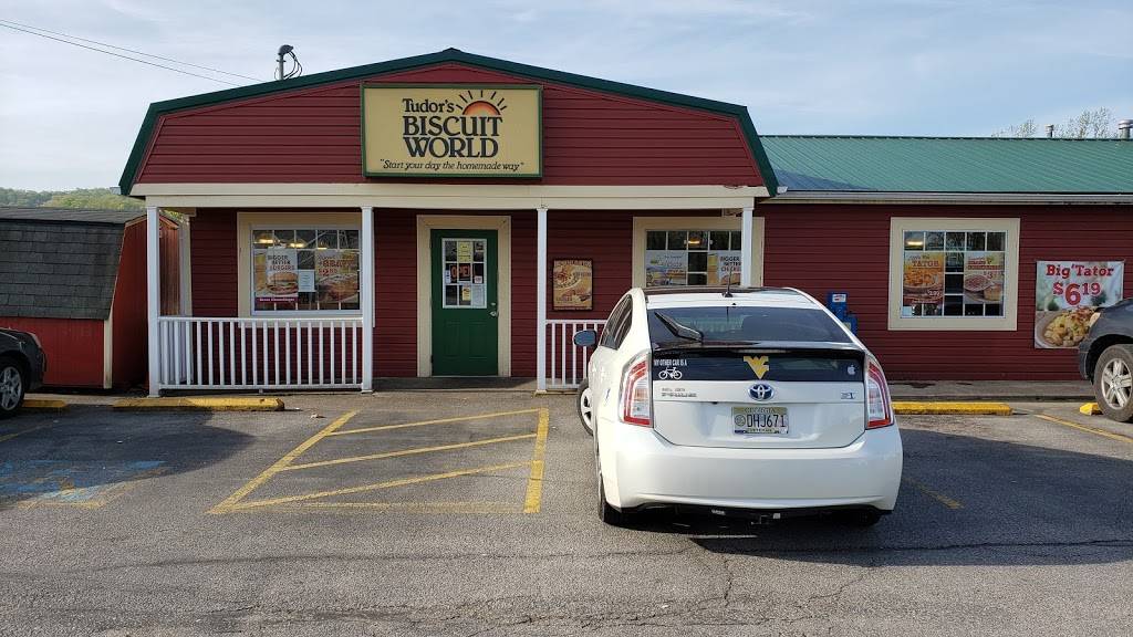 Tudors Biscuit World | restaurant | 5403 Maccorkle Ave, South Charleston, WV 25303, USA | 3047680782 OR +1 304-768-0782