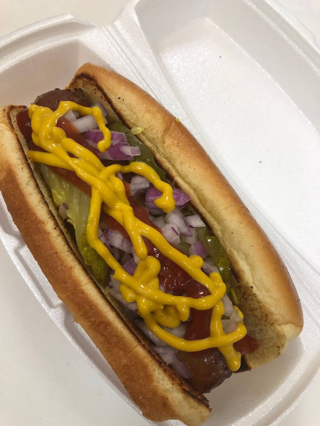 Skyway Cafe | cafe | 626 E Wisconsin Ave Ground Floor, Milwaukee, WI 53202, USA | 4145859268 OR +1 414-585-9268