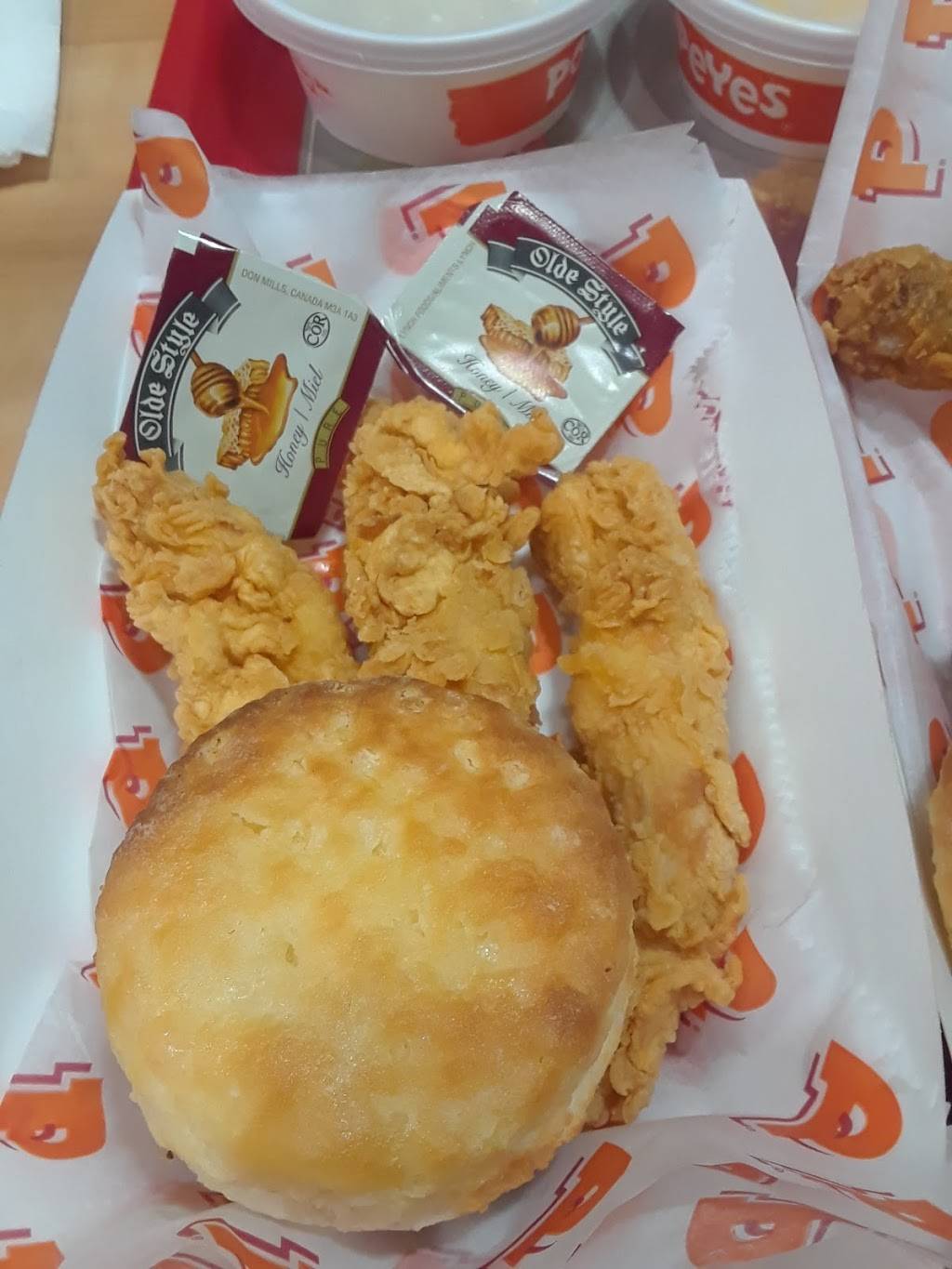 Popeyes Louisiana Kitchen | meal takeaway | 756 St Clair St, Chatham, ON N7M 5J7, Canada | 5193800117 OR +1 519-380-0117
