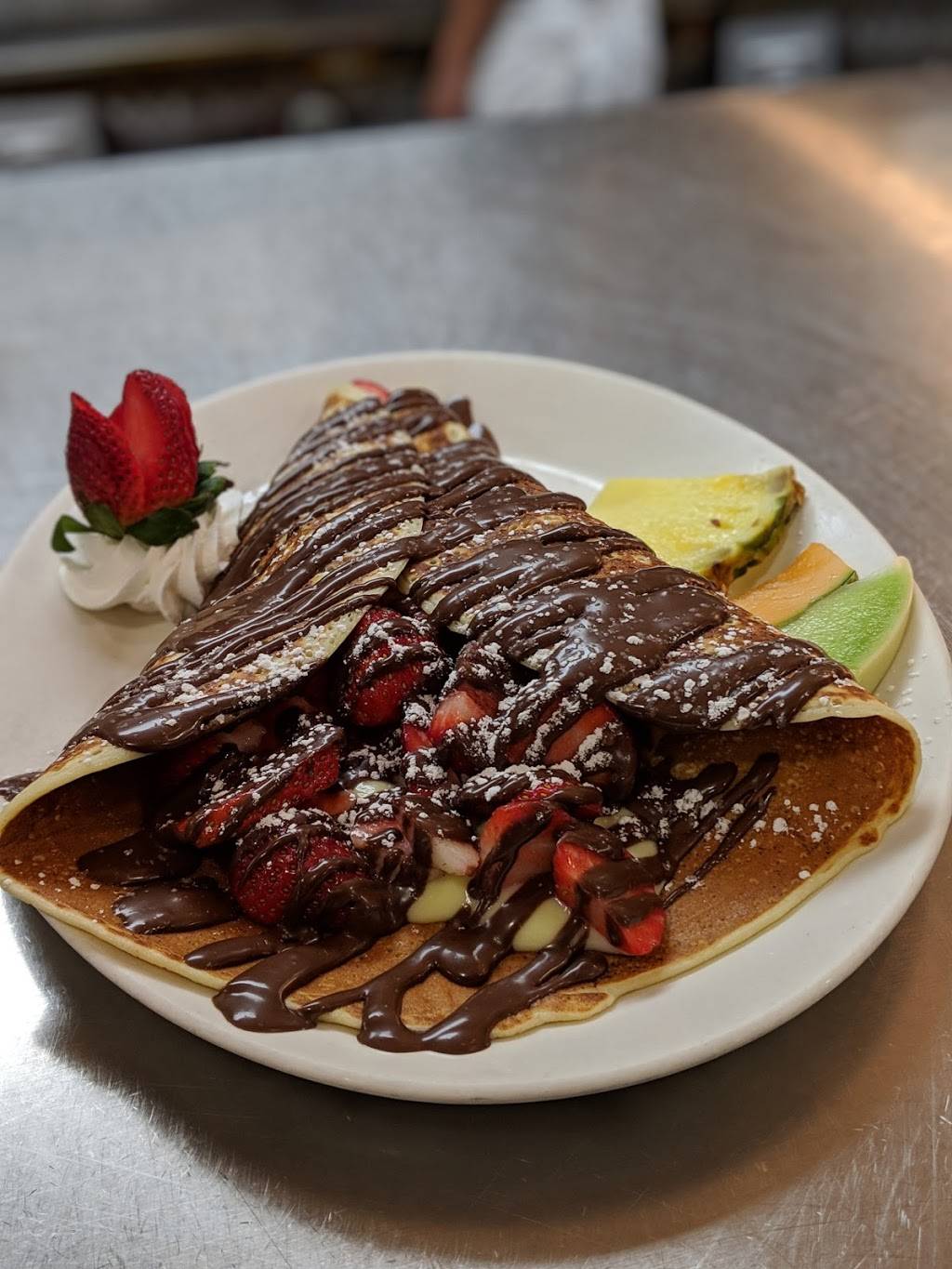 Eggsquis Saint-Hubert | restaurant | 5950 Boulevard Cousineau, Saint-Hubert, QC J3Y 7R9, Canada | 4506569995 OR +1 450-656-9995