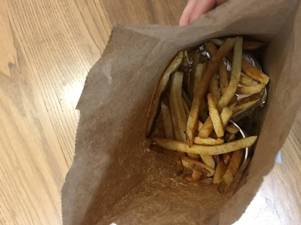 Five Guys | restaurant | 4800 Golf Rd, Eau Claire, WI 54701, USA | 7155141744 OR +1 715-514-1744