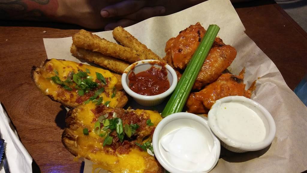 Logans Roadhouse | restaurant | 727 Thompson Ln, Nashville, TN 37204, USA | 6153857712 OR +1 615-385-7712