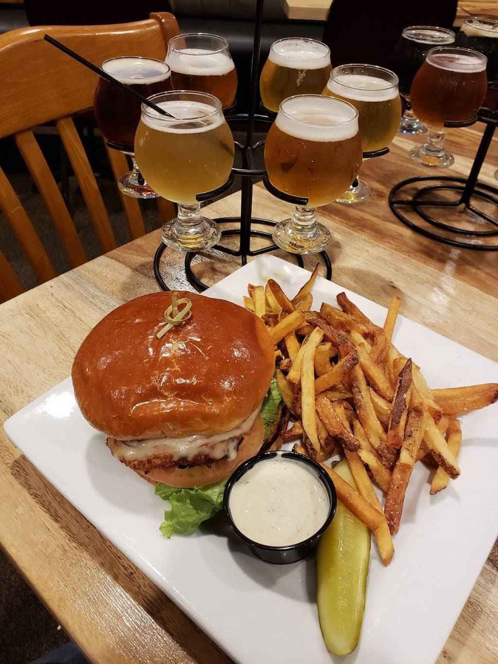 Grindstone Tap House | restaurant | 826 Front St, Berea, OH 44017, USA | 4402343455 OR +1 440-234-3455