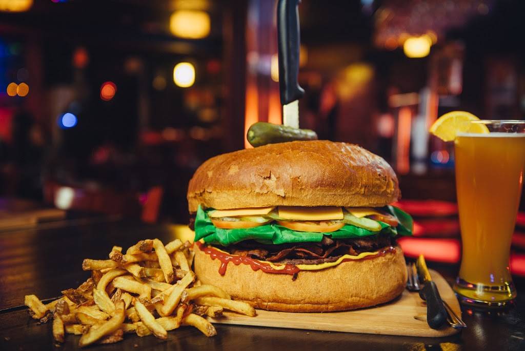 Le Rideau Rouge | restaurant | 1147 Avenue Cartier, Québec, QC G1R 2S6, Canada | 4189776843 OR +1 418-977-6843