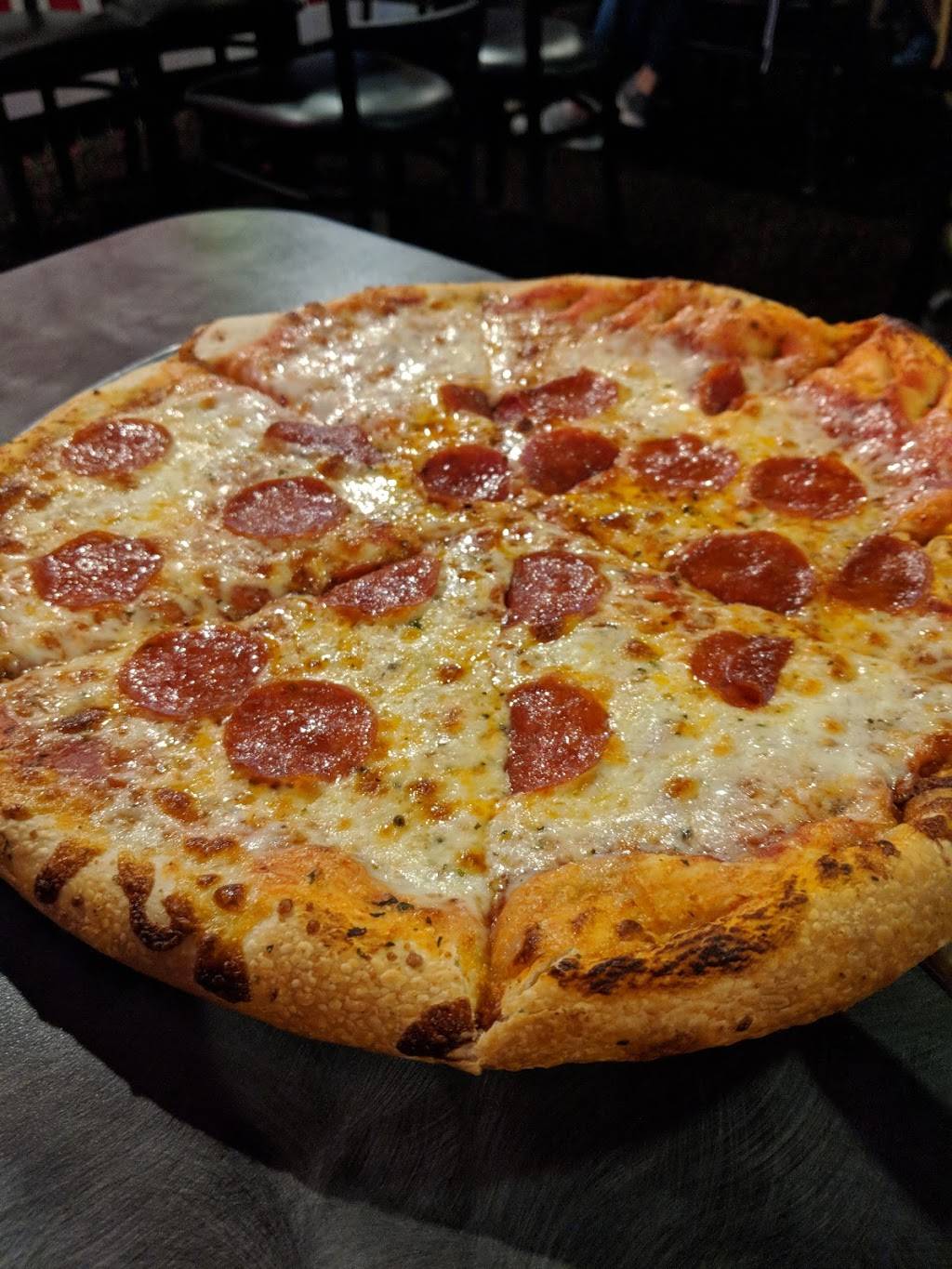 Family Pizza & Pub | meal takeaway | 200 E Pleasant Valley Blvd, Altoona, PA 16602, USA | 8149465363 OR +1 814-946-5363