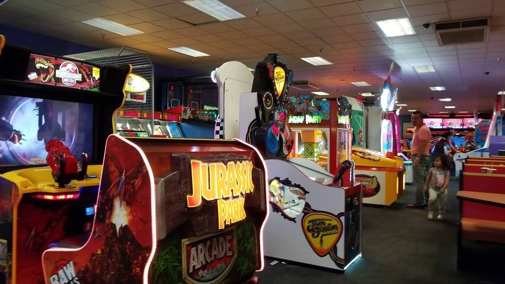 Chuck E. Cheeses | restaurant | 100 TX-332 #1098, Lake Jackson, TX 77566, USA | 9792991460 OR +1 979-299-1460